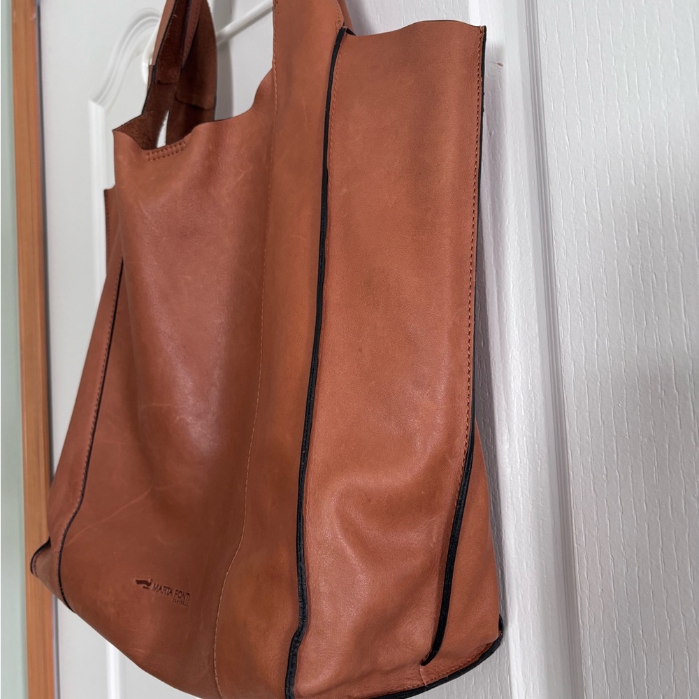 Marta Ponti Tan Leather Tote - Picture 4 of 12